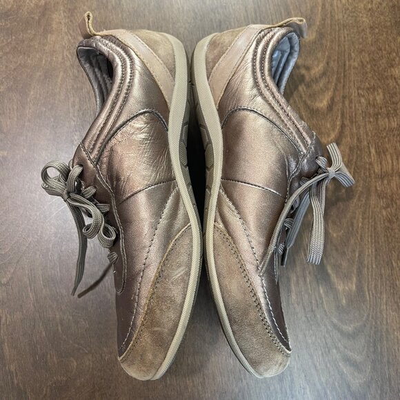 Vionic Willa Leather Sneakers Womens Size 6 Bronze Metallic Lace Up Comfort Shoe - Picture 2 of 8